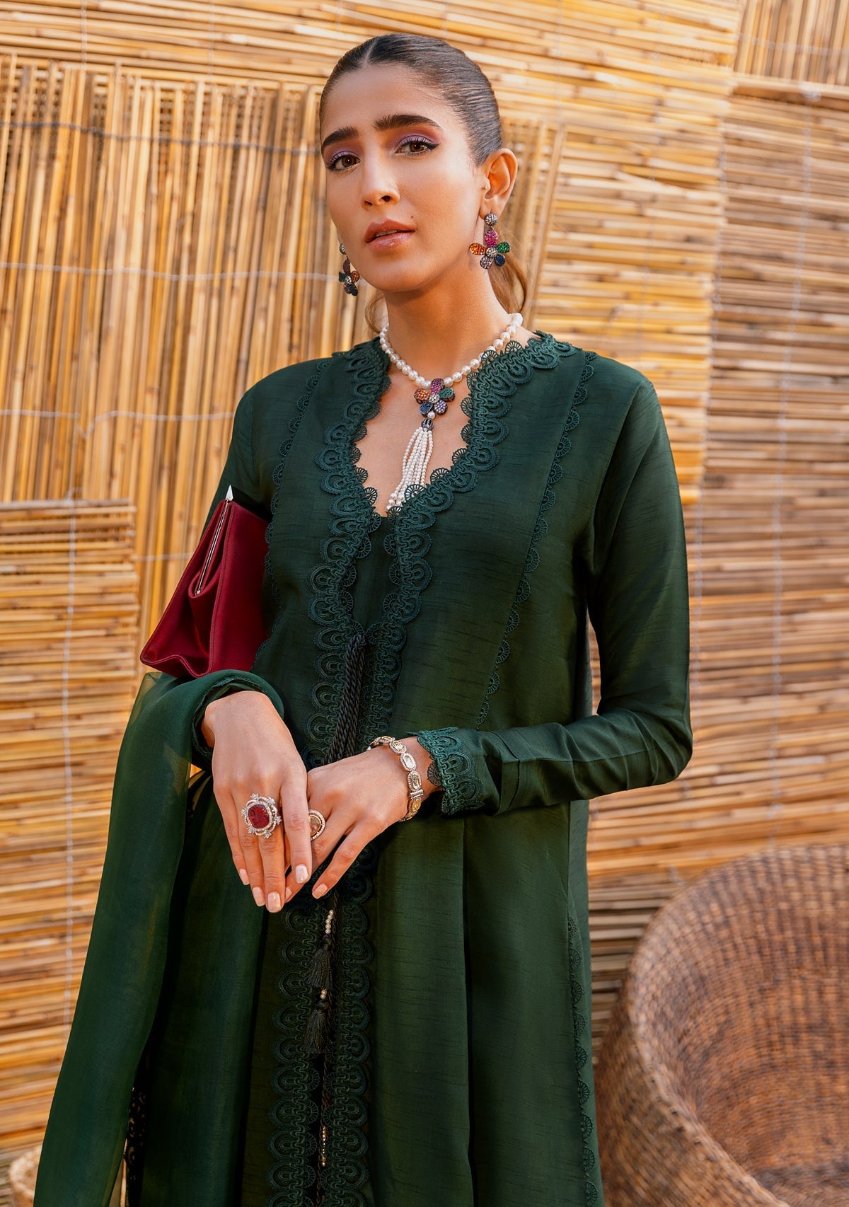 https://cdn.shopify.com/s/files/1/0676/8177/9968/products/layaang2.jpg?v=1708638803