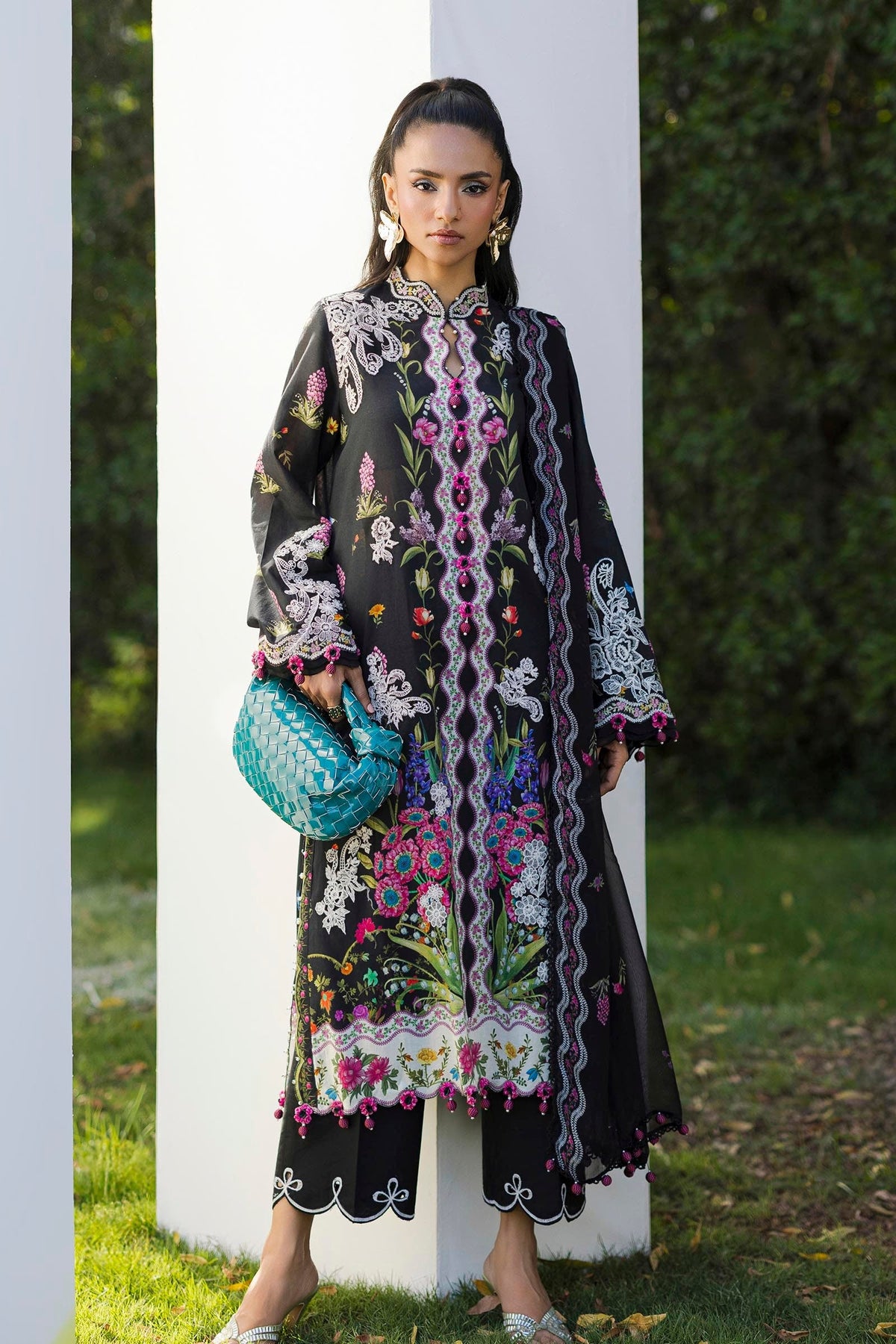 Unstitched Lawn 3 Piece Suit