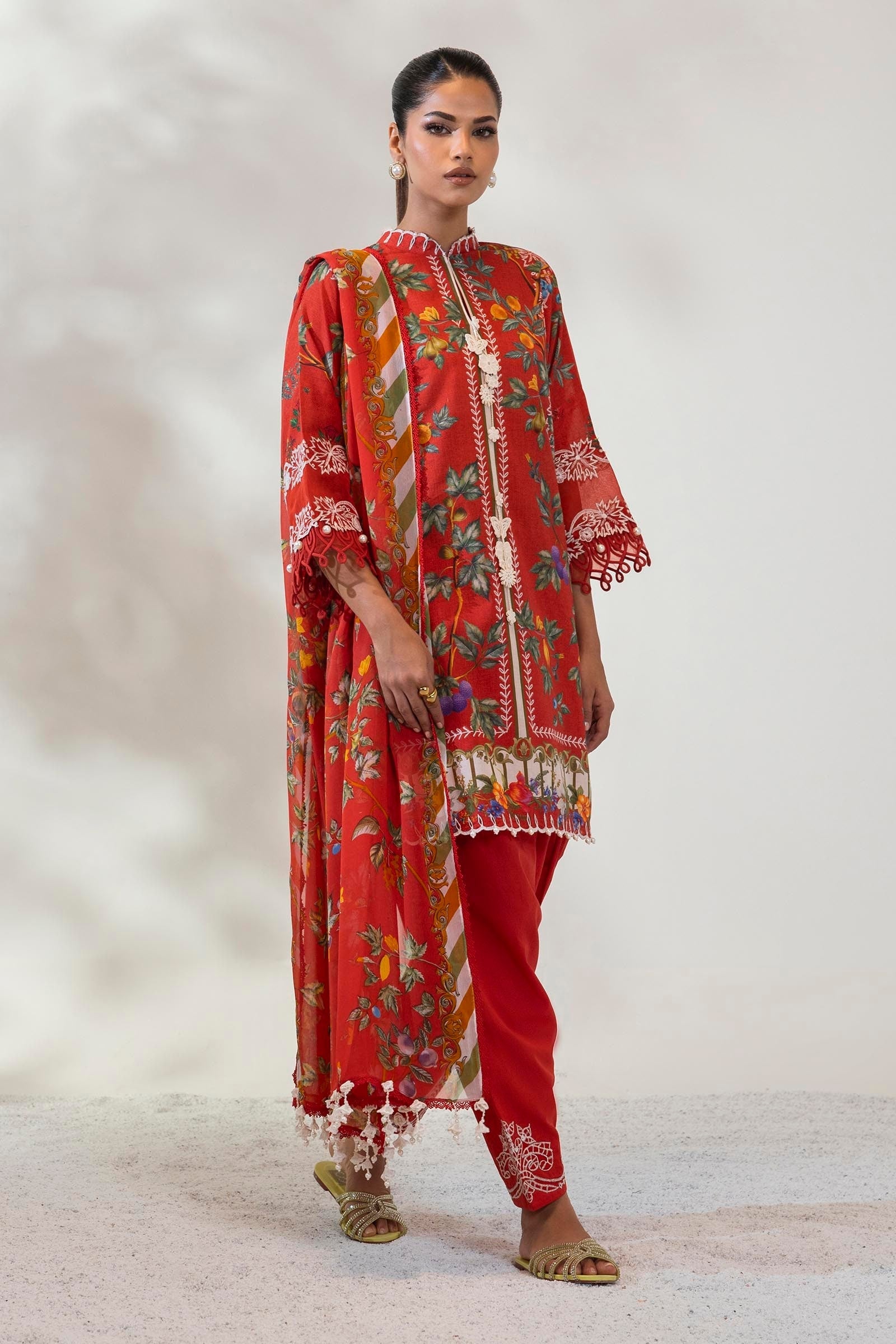 Unstitched Lawn 3 Piece Suit