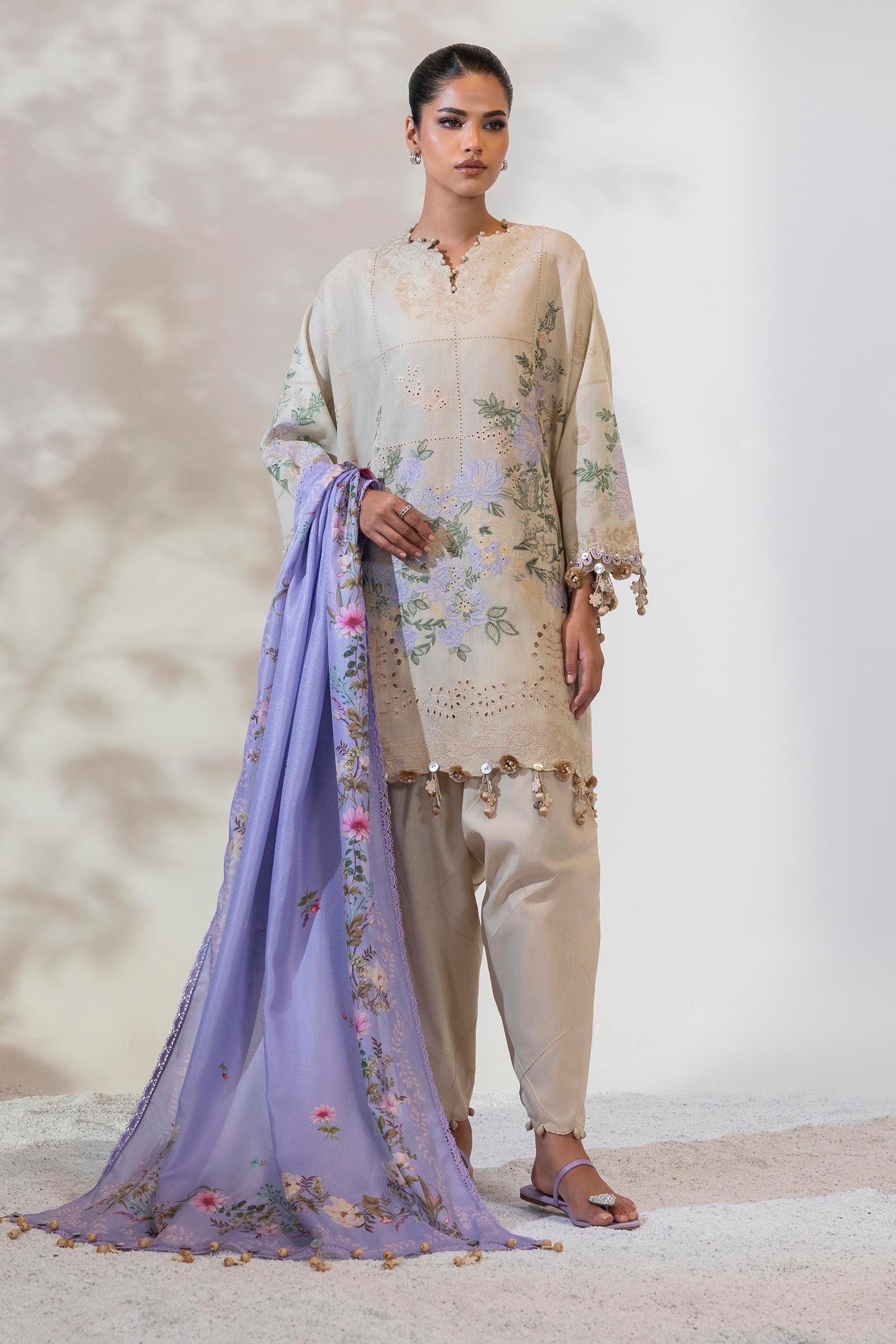 Unstitched Lawn 3 Piece Suit