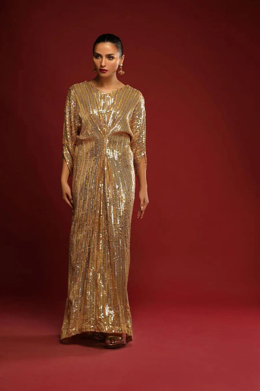 Malikat-Al-Dhahab Kaftan by Alizay Saad