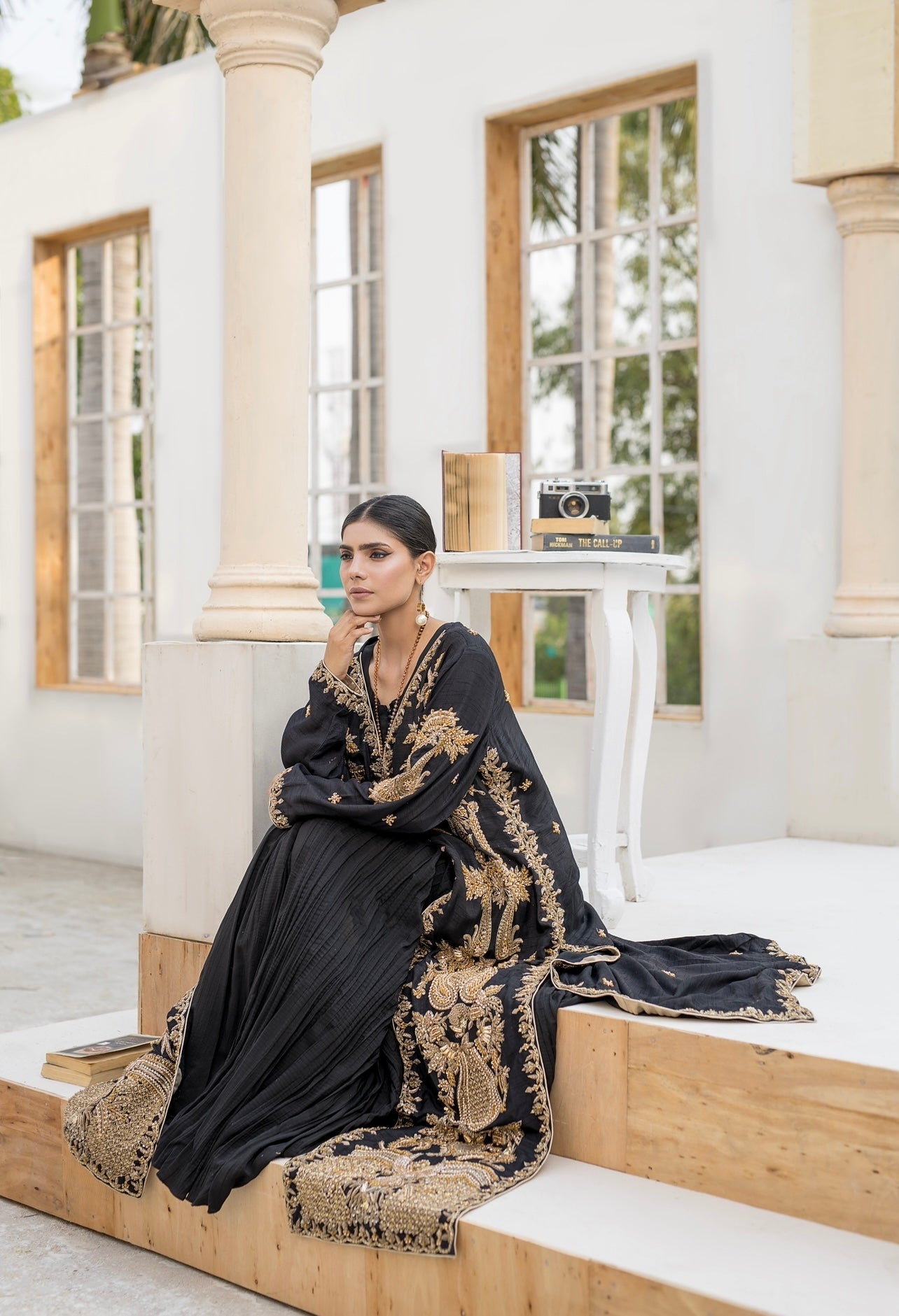 https://cdn.shopify.com/s/files/1/0923/1931/8403/files/malki-jaan-festive-edit25-637536.jpg?v=1756724890