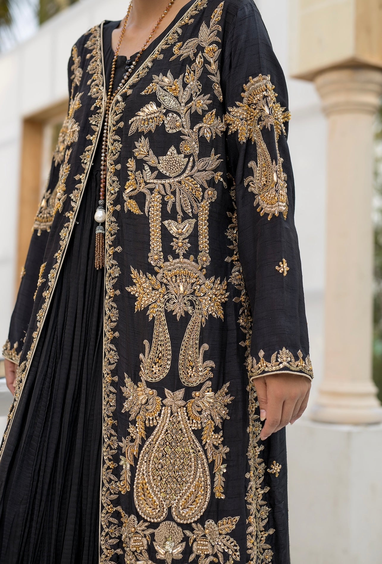 https://cdn.shopify.com/s/files/1/0923/1931/8403/files/malki-jaan-festive-edit25-809325.jpg?v=1756724889