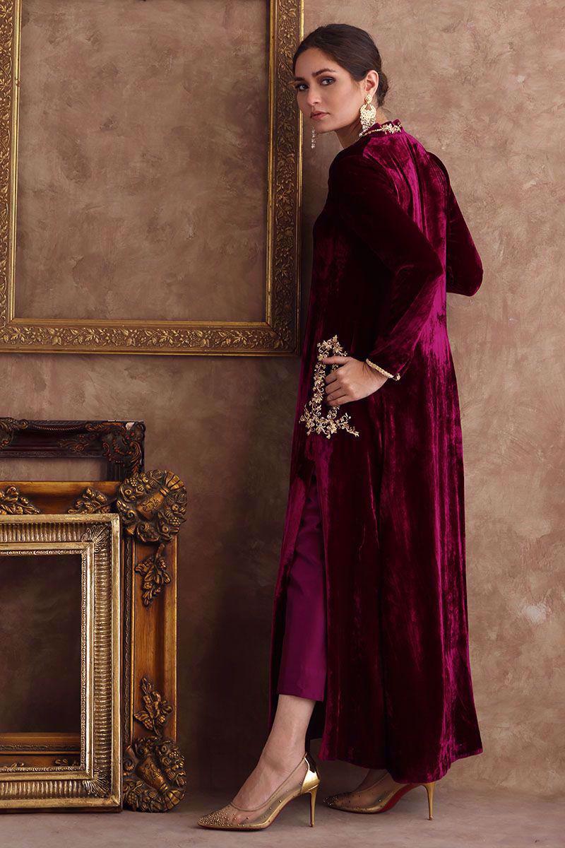 https://cdn.shopify.com/s/files/1/0923/1931/8403/files/margenta-velvet-luxe-229104_a042c8a9-b392-4058-813e-5ce27109efcb.jpg?v=1756725142