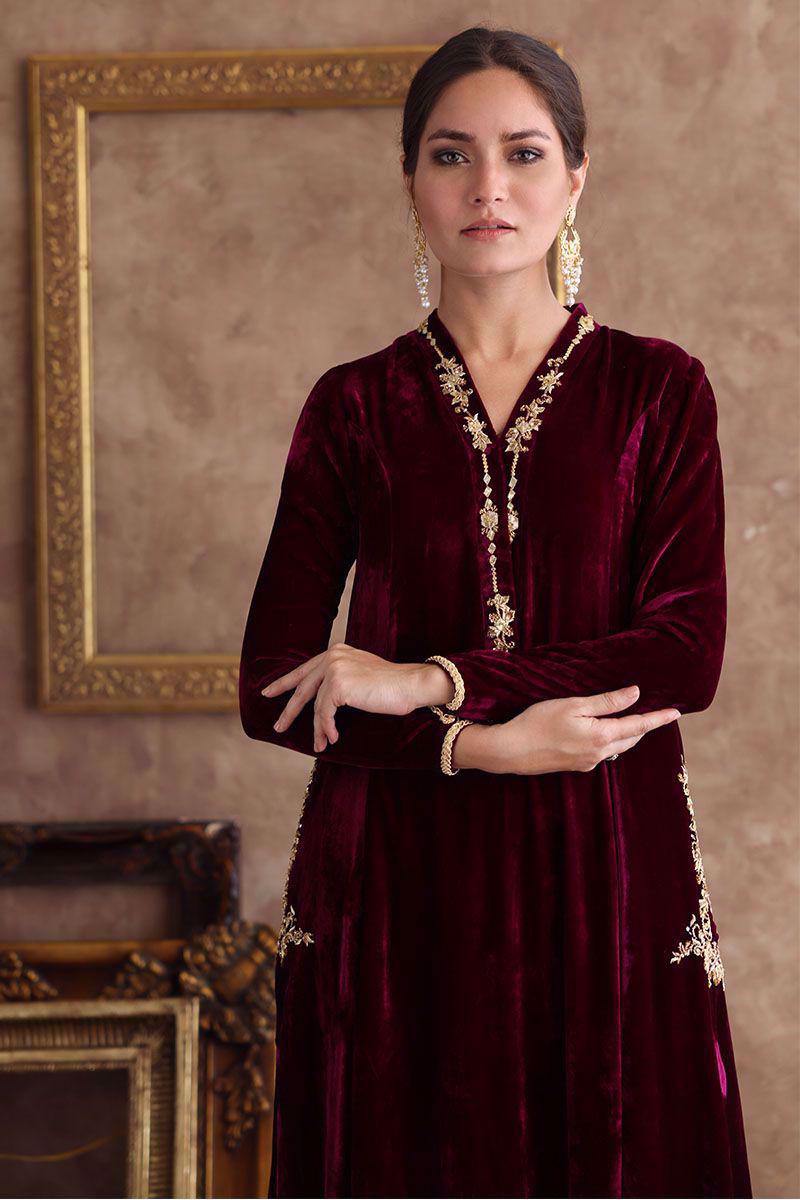 https://cdn.shopify.com/s/files/1/0923/1931/8403/files/margenta-velvet-luxe-344742_0f3cc864-68ba-485e-a814-1a8ef39f21e4.jpg?v=1756725143