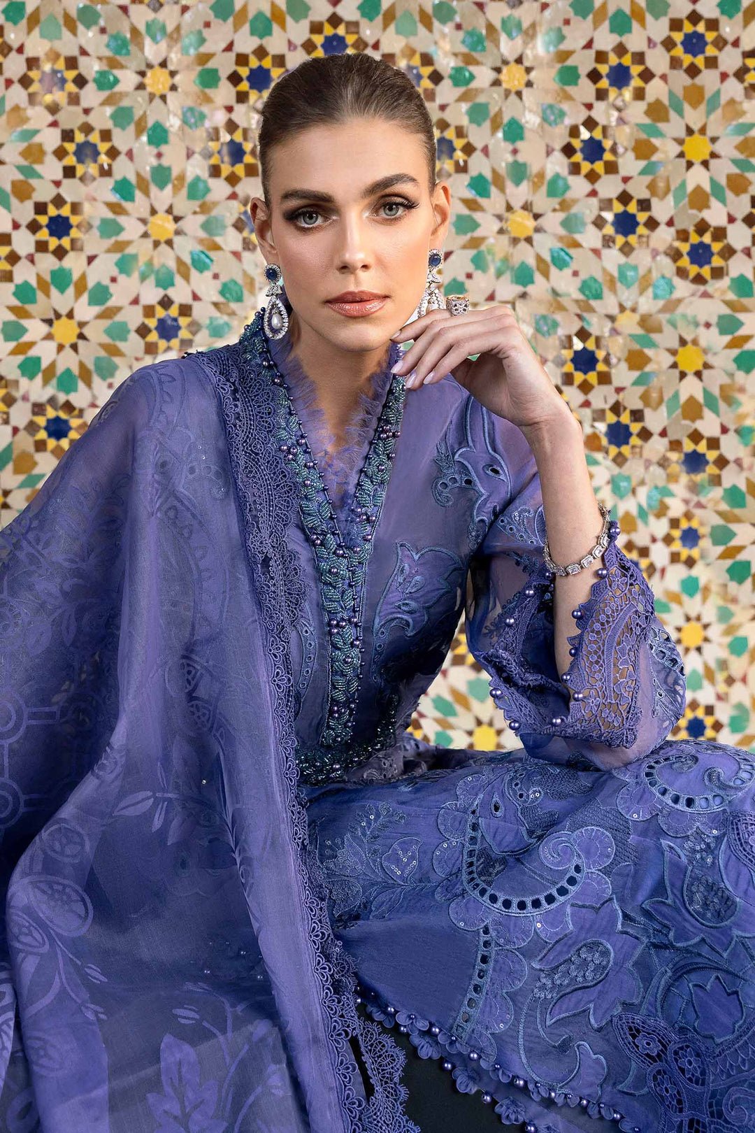 Maria B – D-2506-B Style