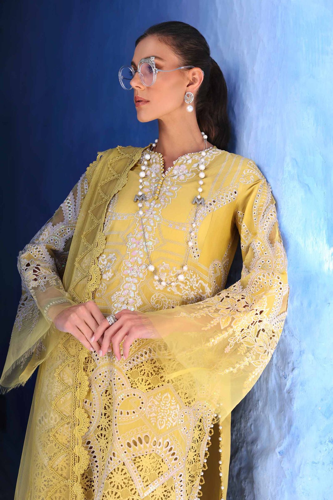 Maria B – D-2512-A Style