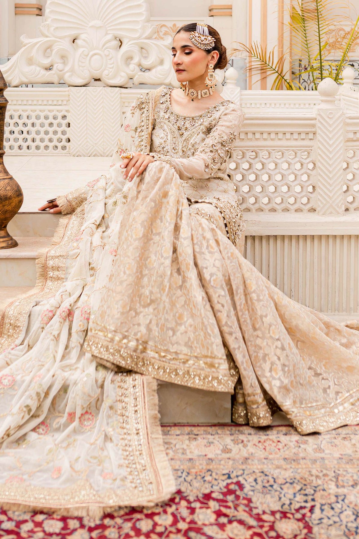 Maria B – MC-906 Ivory Gold Style