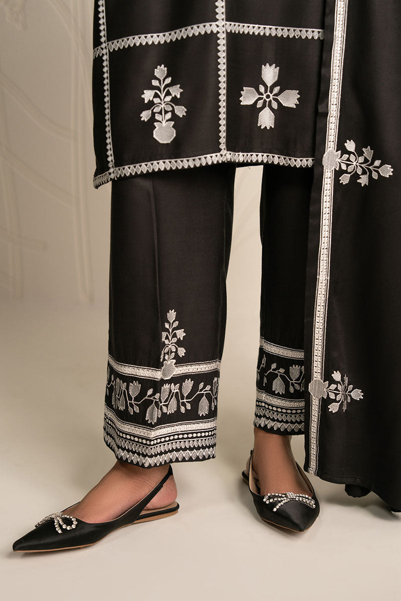 Noir Ecru-3Pc (Shirt, Trouser & Dupatta)