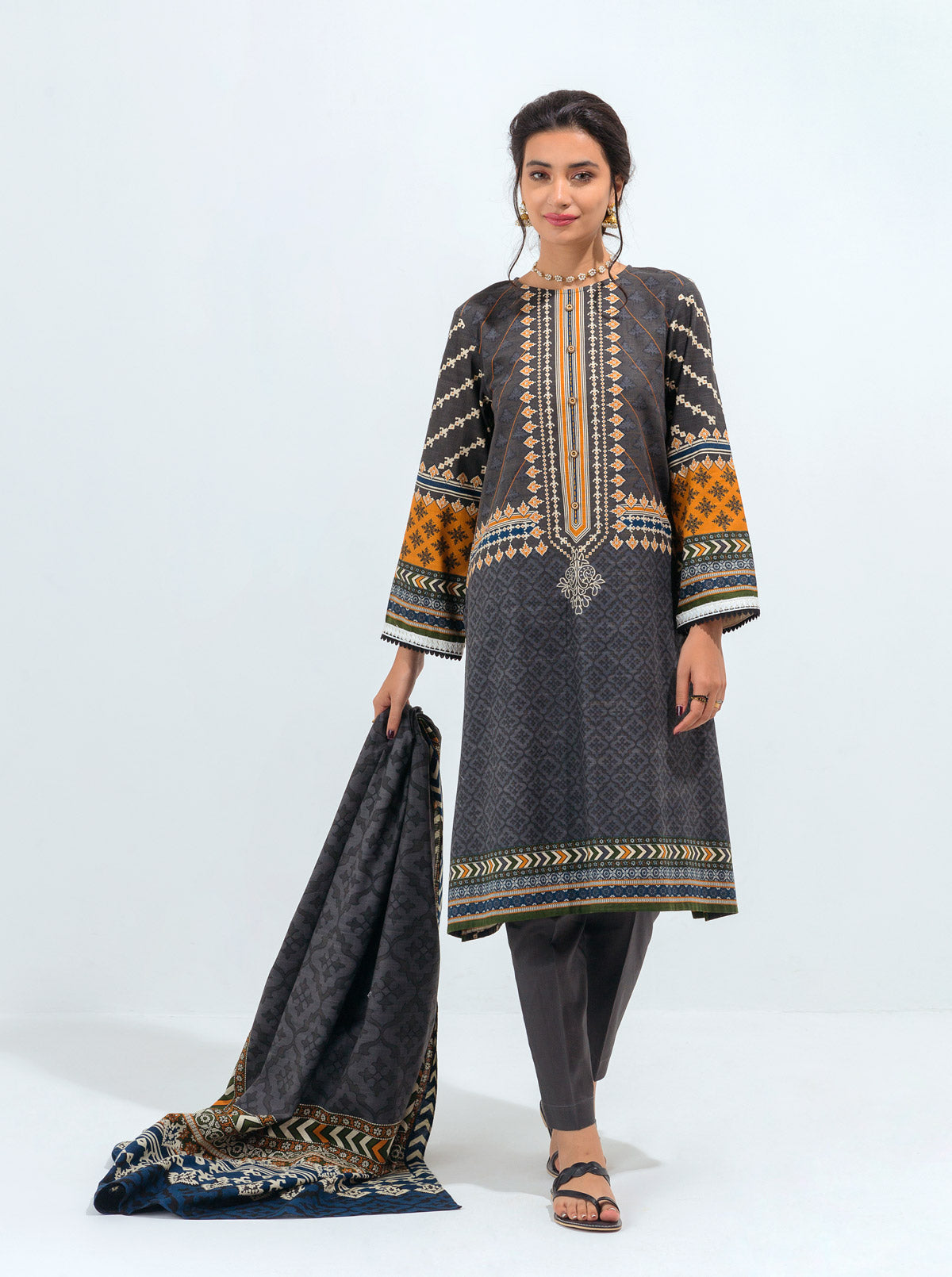 3 Piece - Printed Khaddar Suit - Grey Glitz