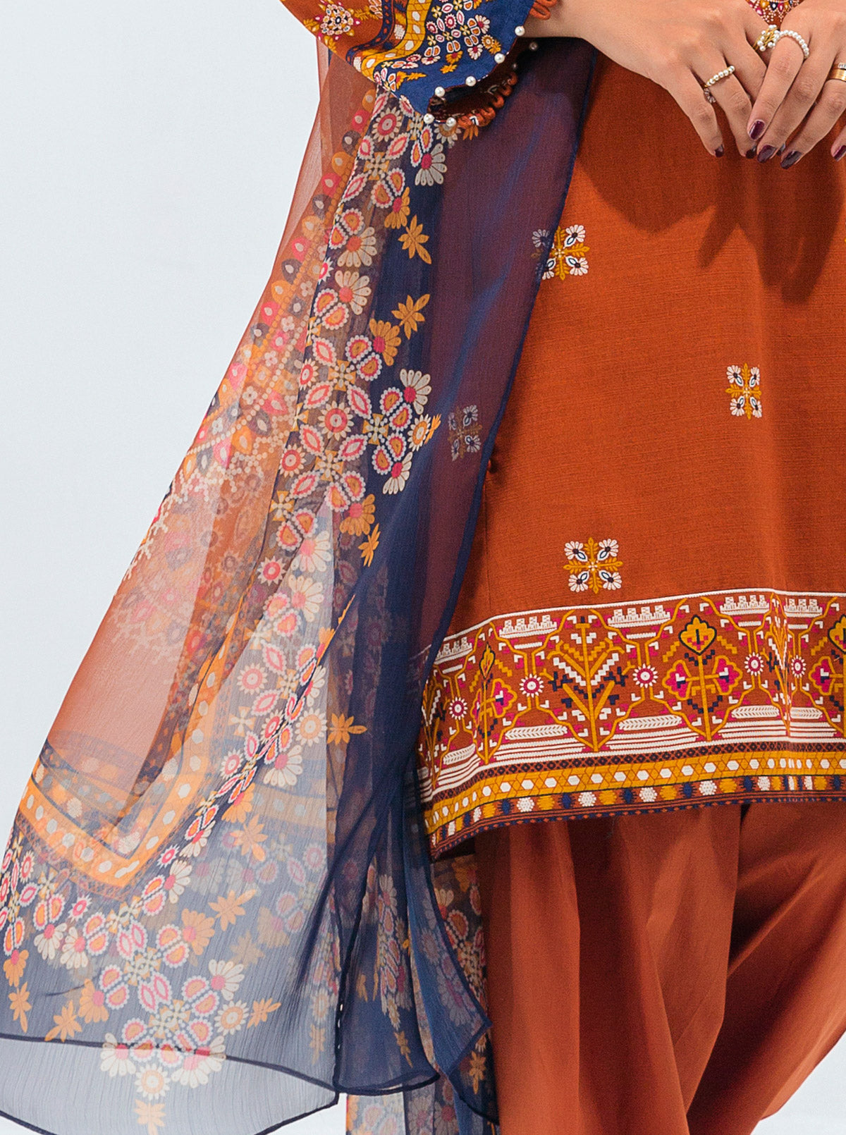 3 Piece - Printed Khaddar Suit - Gypsy Glow