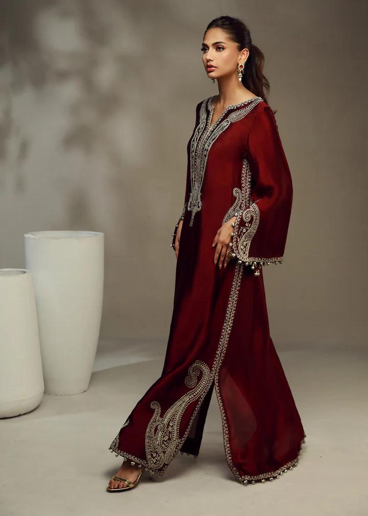https://cdn.shopify.com/s/files/1/0923/1931/8403/files/meesha-formal-kaftan-347217_de819283-f6f4-43ef-bbc6-eb0528d43067.jpg?v=1756725150