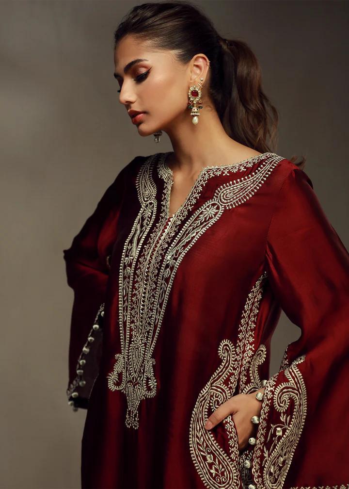 https://cdn.shopify.com/s/files/1/0923/1931/8403/files/meesha-formal-kaftan-617574_7997dcc4-8381-4660-8e7e-ceab64ef8448.jpg?v=1756725150