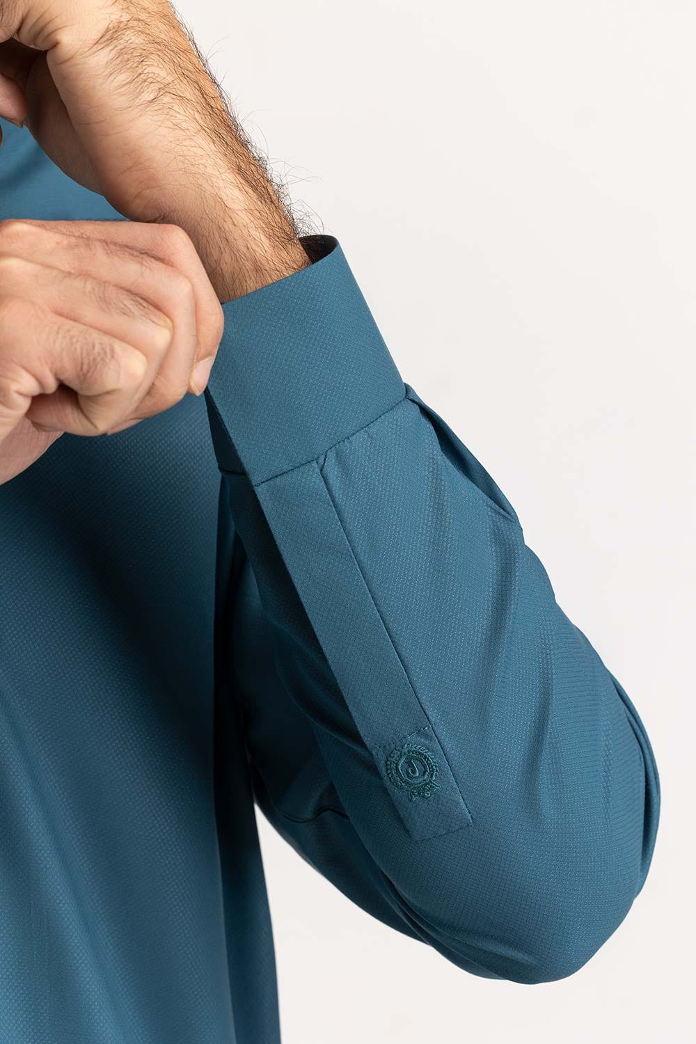 https://cdn.shopify.com/s/files/1/0706/3253/8159/files/men-ethnic-suits-color-blue-blended-band-collar-regular-fit-sk-psd24-022-detail.jpg?v=1758383418
