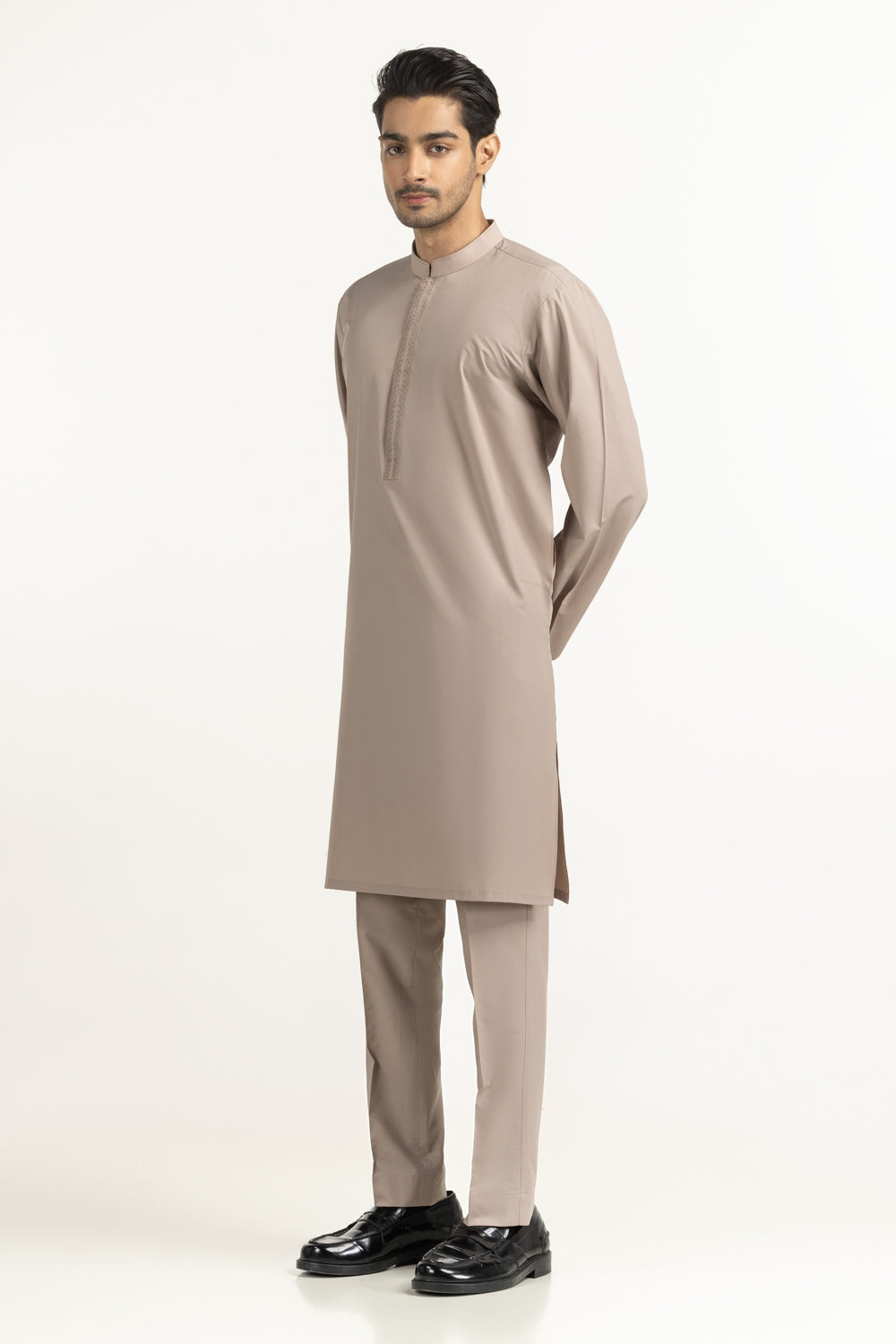 Regular Fit Styling Suits