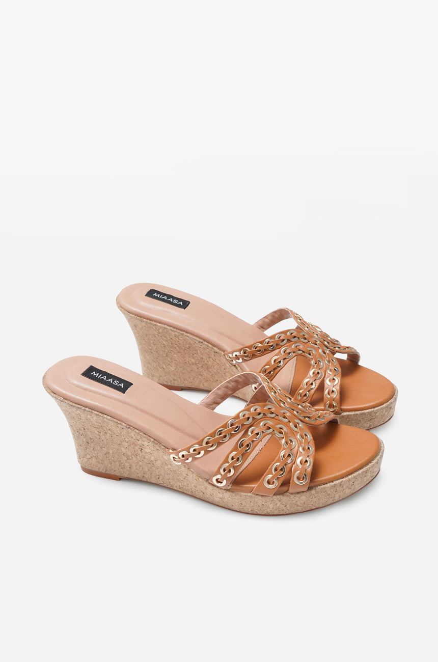 Zee Eyelet