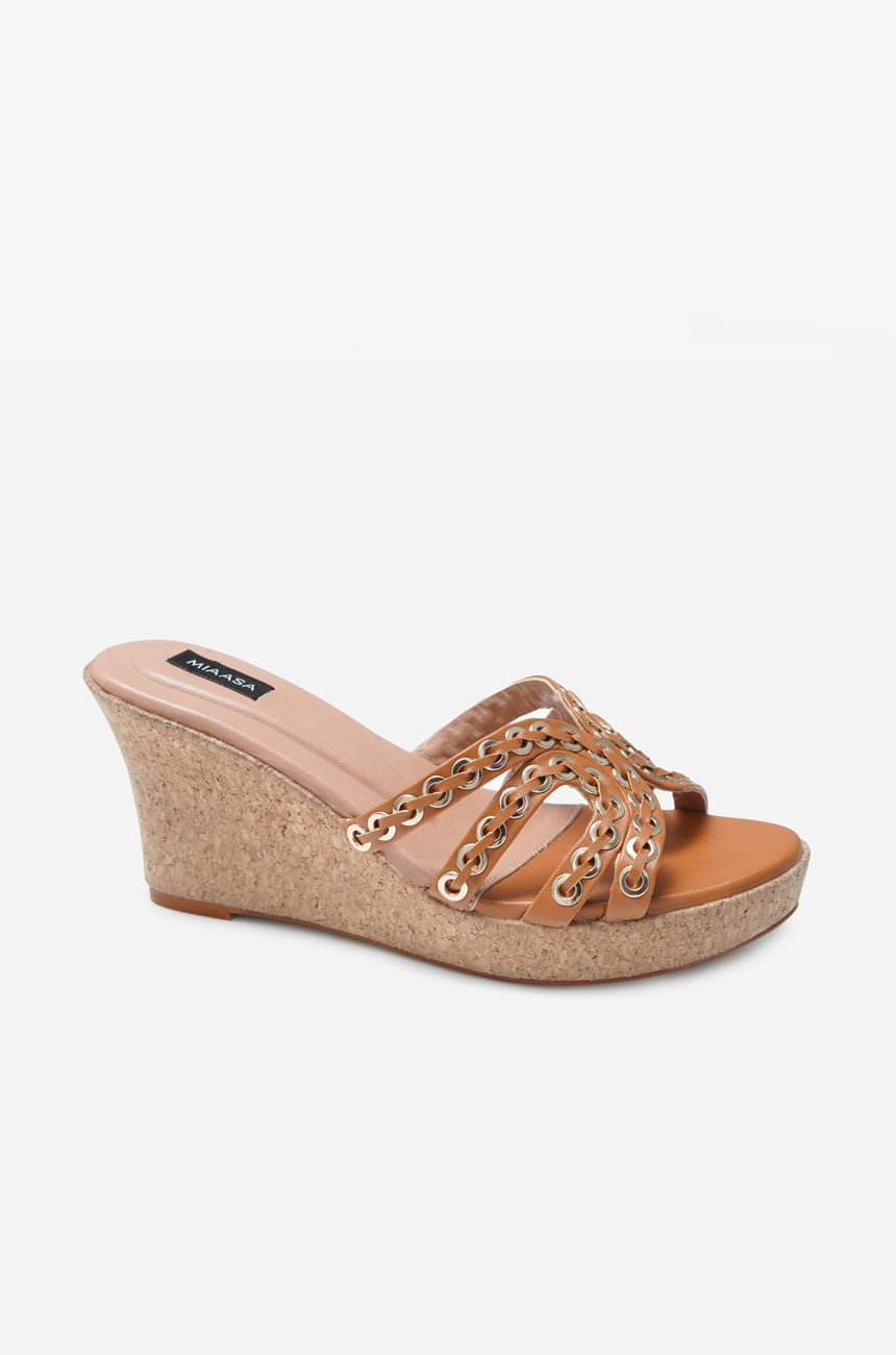 Zee Eyelet
