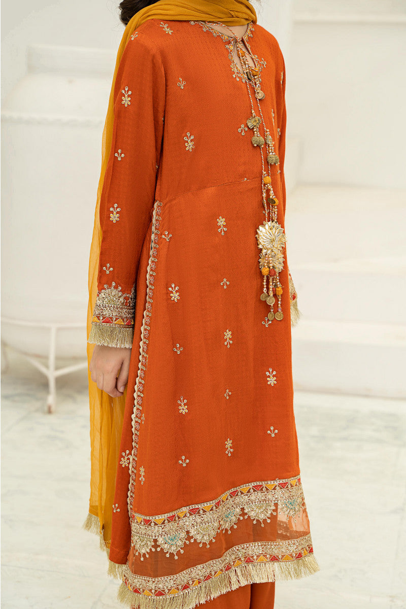 https://cdn.shopify.com/s/files/1/0620/8788/9062/products/mkd-w22-07-orangeb.jpg?v=1672340607