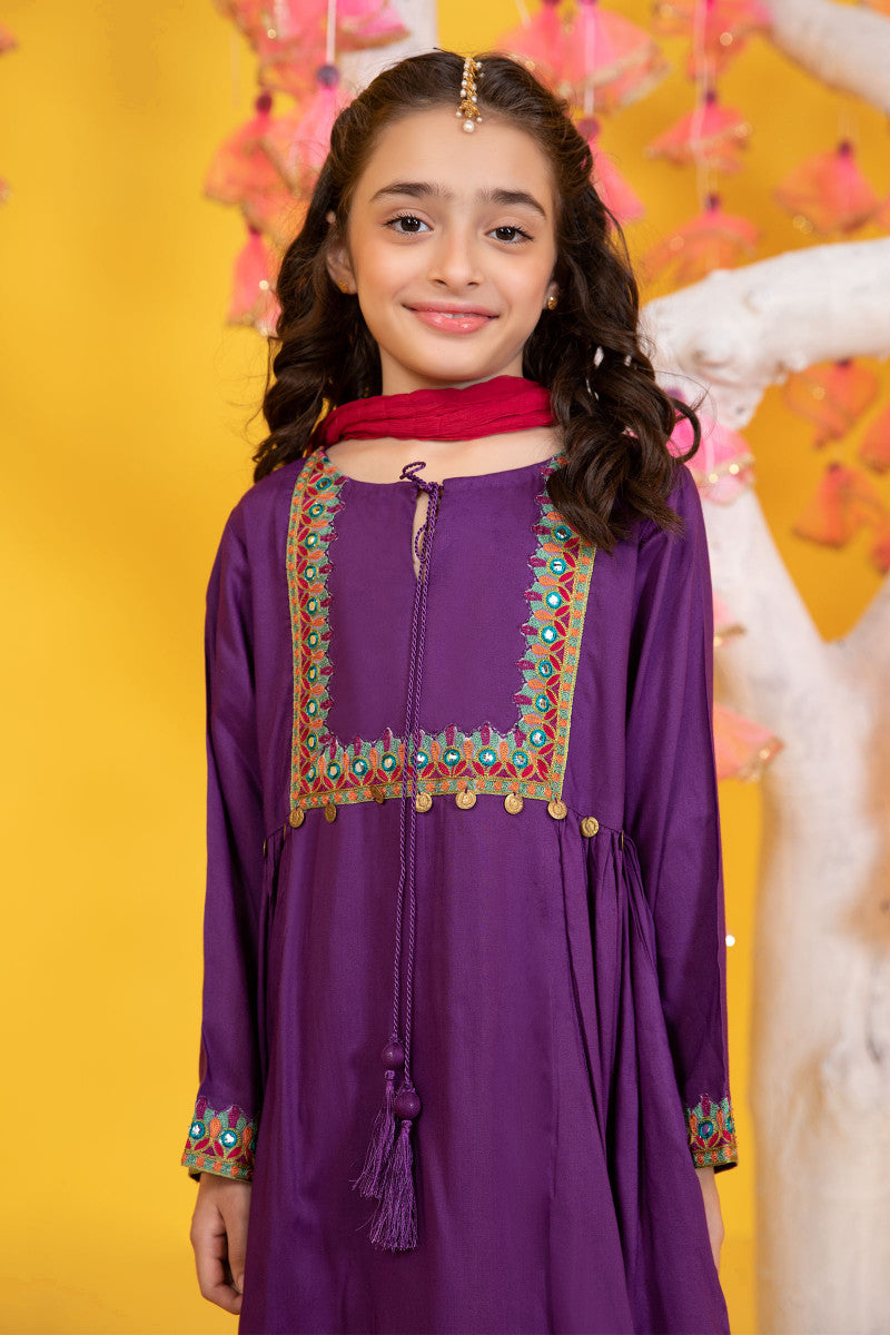 https://cdn.shopify.com/s/files/1/0620/8788/9062/products/mkd-w22-27-purpleb.jpg?v=1672340642