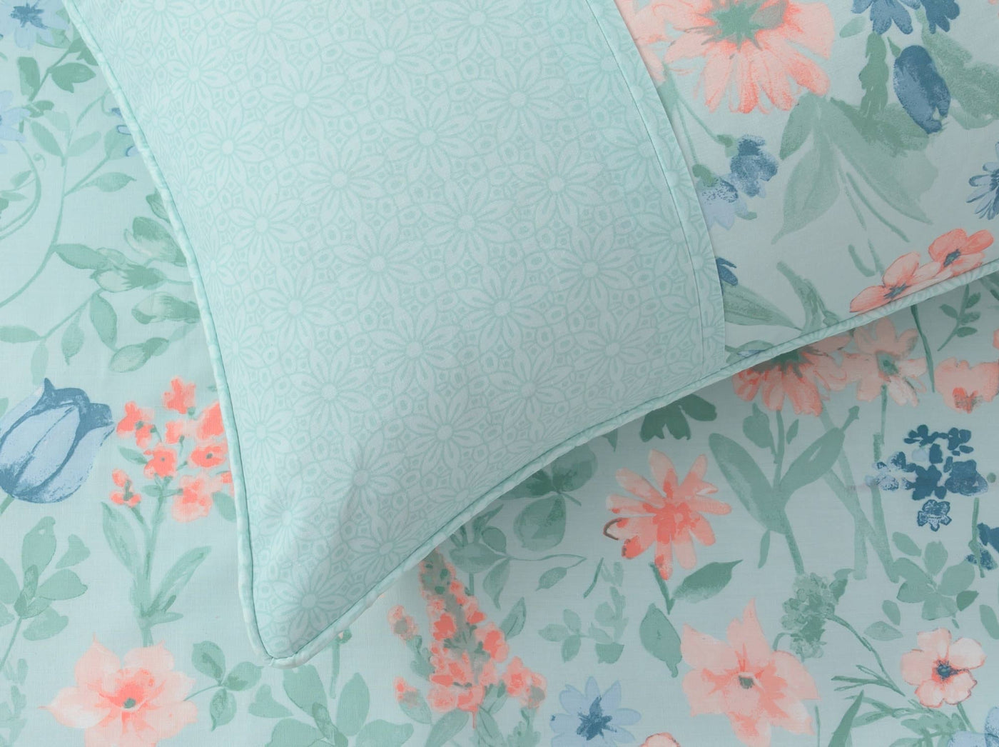 Morning Breeze T-150 Quilt Cover Set
