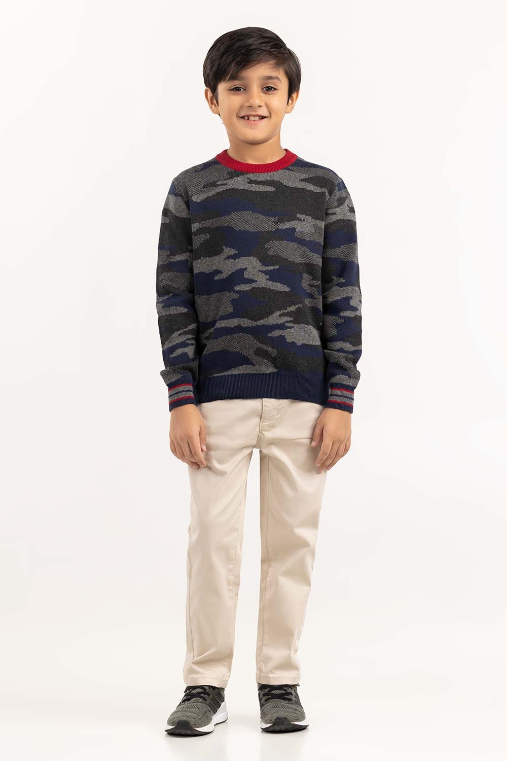 Junior Boy Multi Knit Sweater With A Round Neck