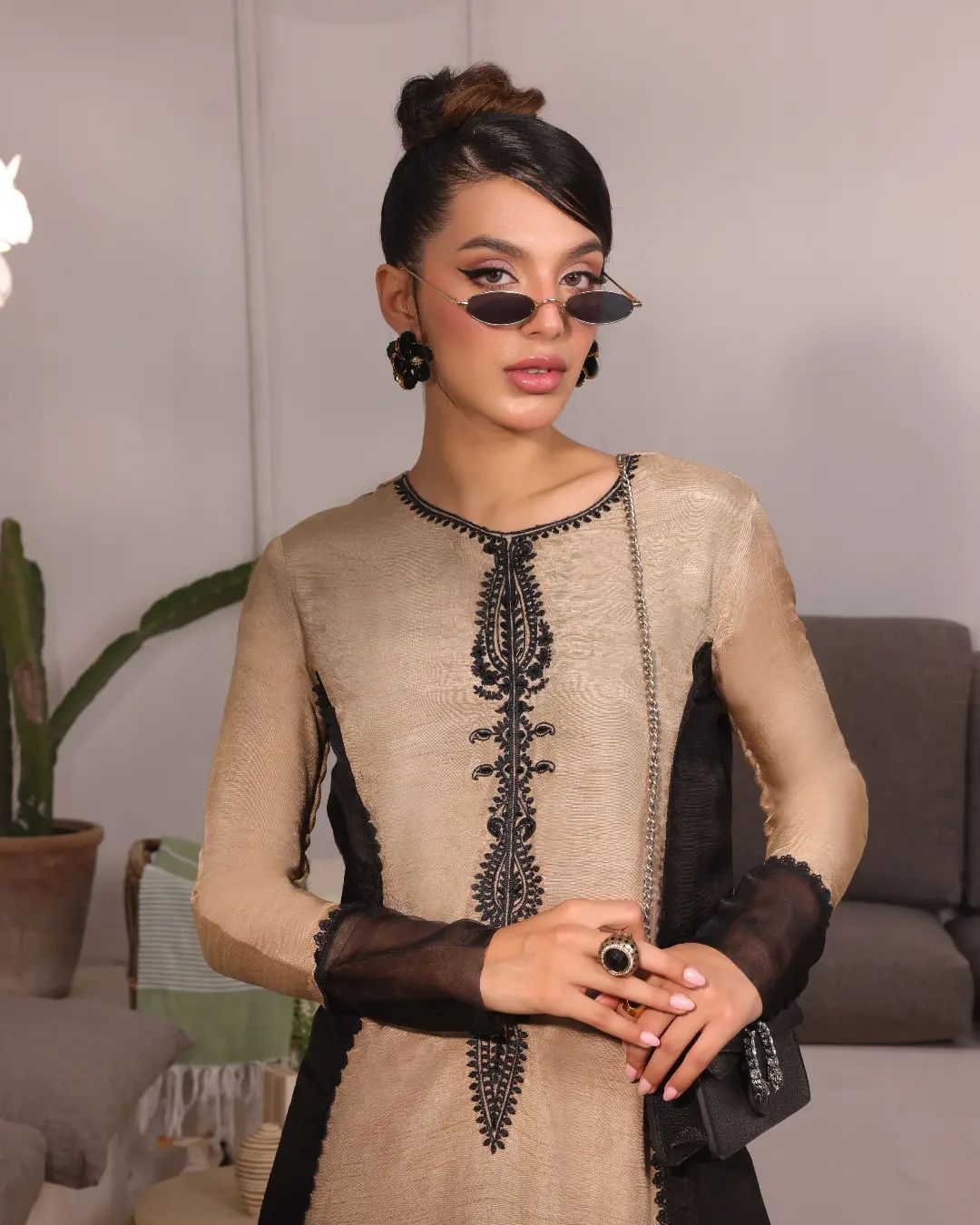https://cdn.shopify.com/s/files/1/0923/1931/8403/files/naira-regal-kaftan-series-529231.jpg?v=1756724913