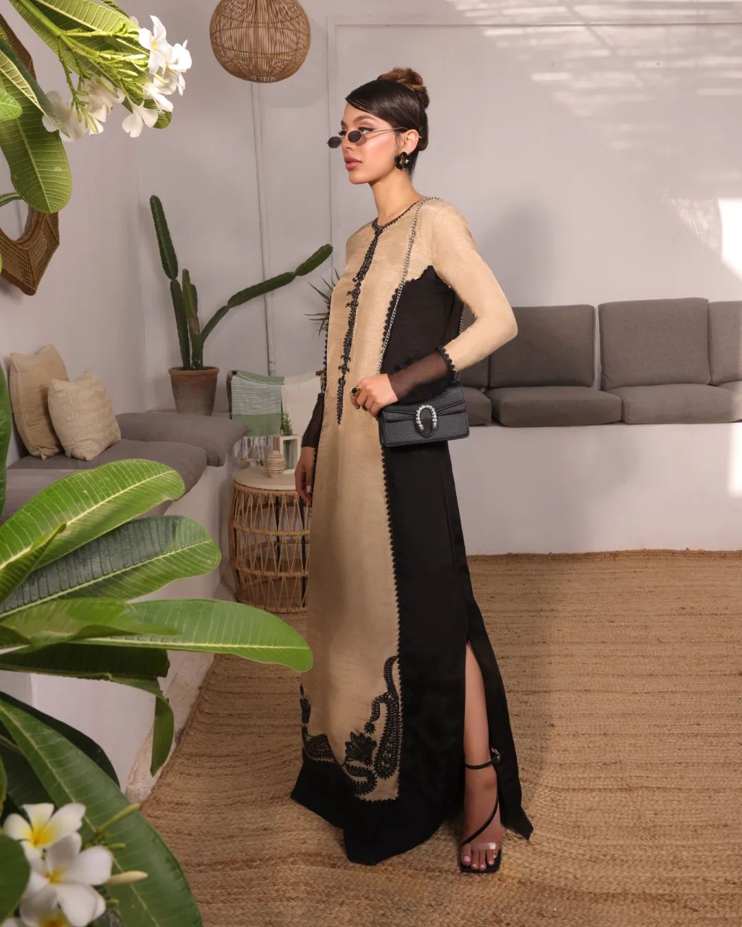 https://cdn.shopify.com/s/files/1/0923/1931/8403/files/naira-regal-kaftan-series-673745.jpg?v=1756724913
