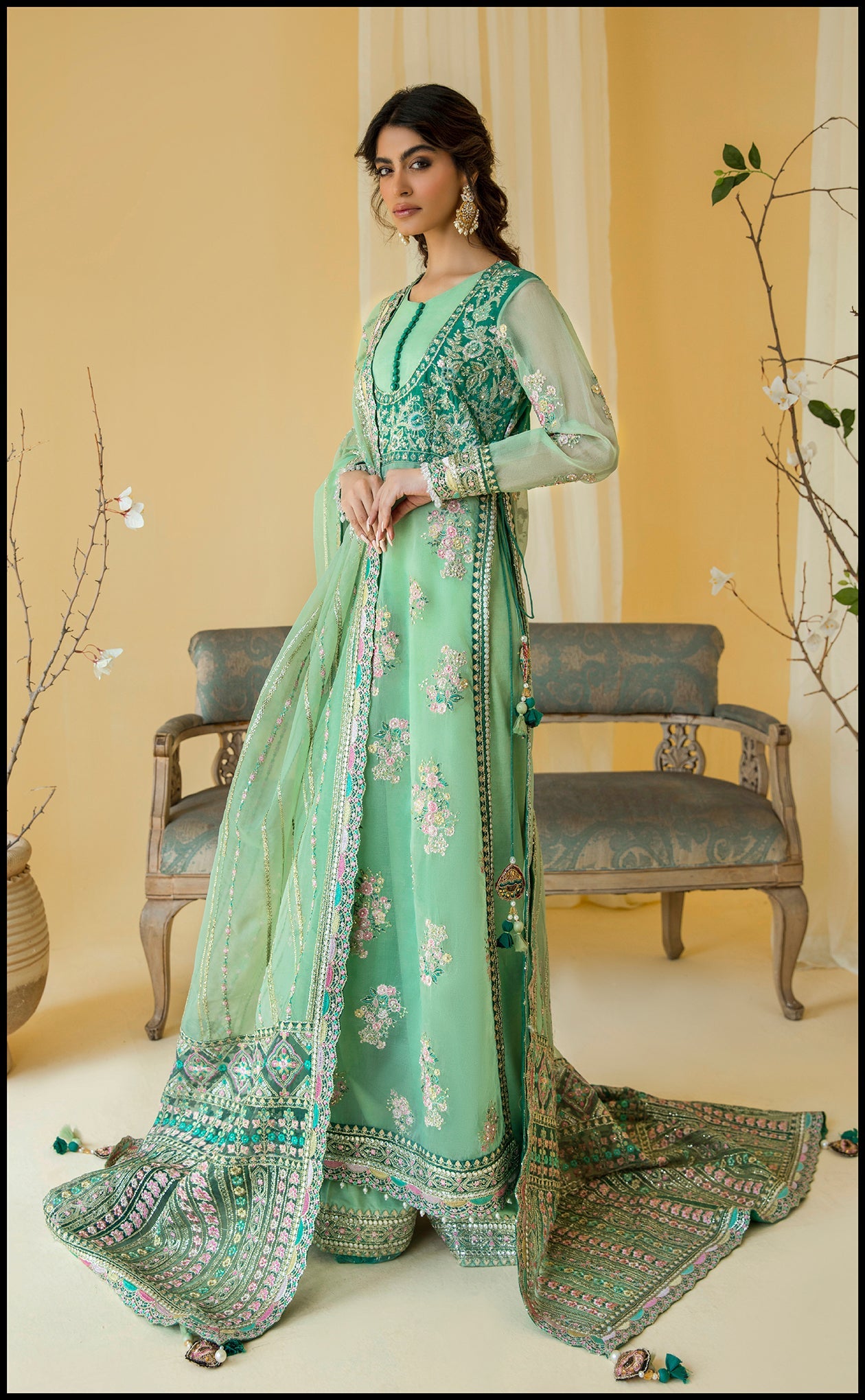 https://cdn.shopify.com/s/files/1/0560/5431/7229/files/new38_7a1475f9-ac1c-4a26-babc-81cd7884ec61.jpg?v=1692965076