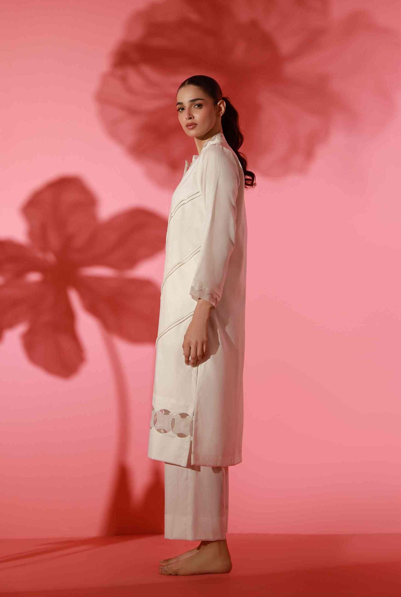 https://cdn.shopify.com/s/files/1/0663/9616/0233/files/nooreh_3.jpg?v=1777466216