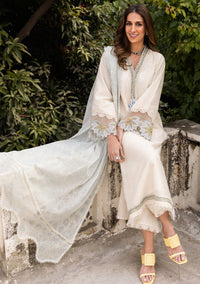 Nour White