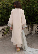 Nour White