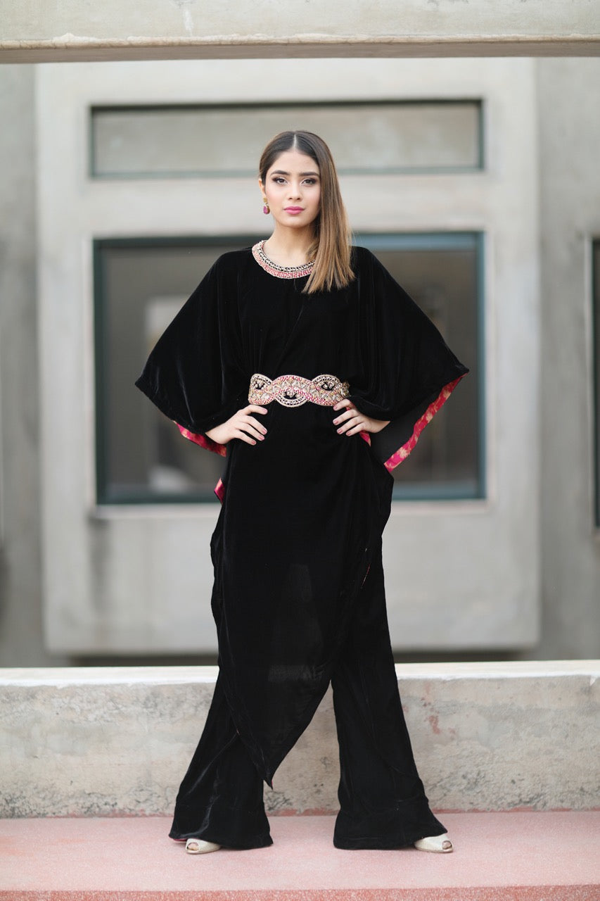 Asymmetric Belted Cape