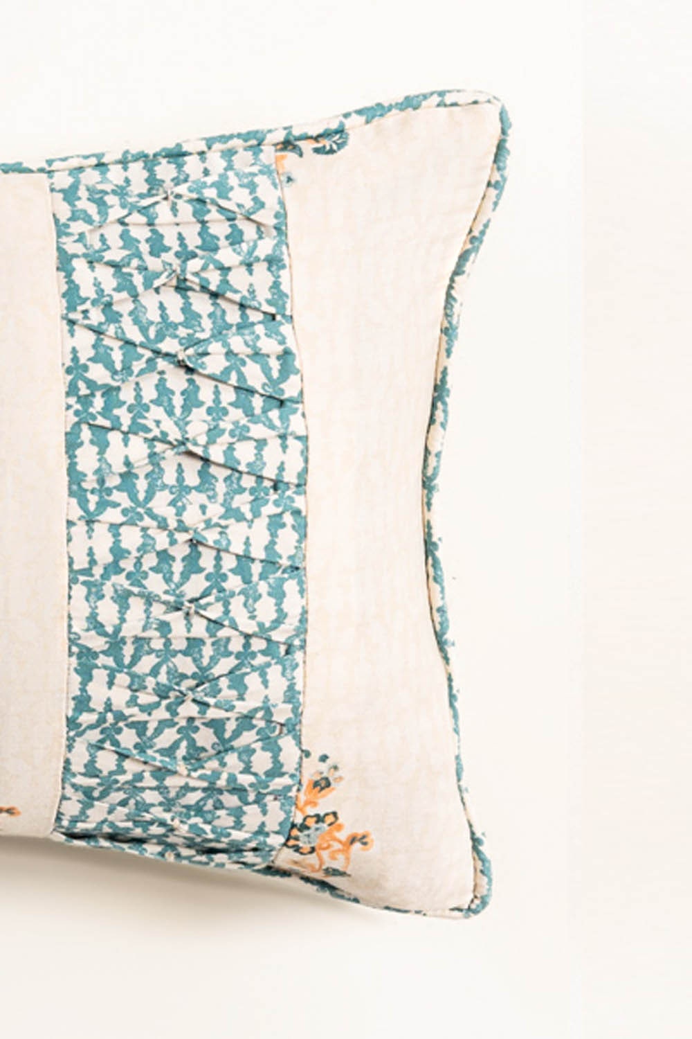 https://cdn.shopify.com/s/files/1/0706/3253/8159/files/opal-glory-t-200-deck-cushion-cover-gulahmed-front_2.jpg?v=1758373671