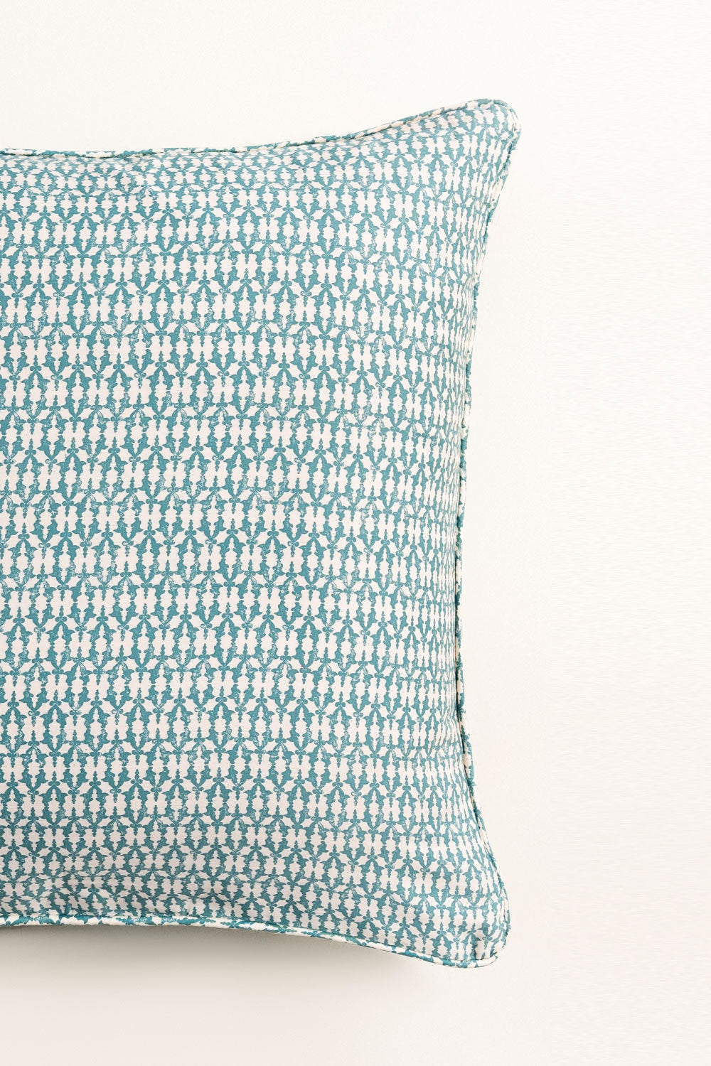 https://cdn.shopify.com/s/files/1/0706/3253/8159/files/opal-glory-t-200-sham-cushion-cover-gulahmed-front_2.jpg?v=1758373673