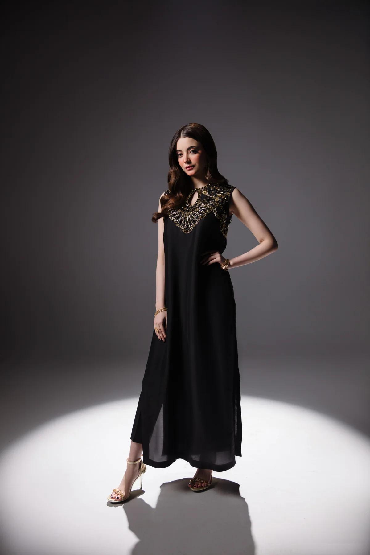 https://cdn.shopify.com/s/files/1/0923/1931/8403/files/opium-by-alizay-saad-255526.jpg?v=1756724948