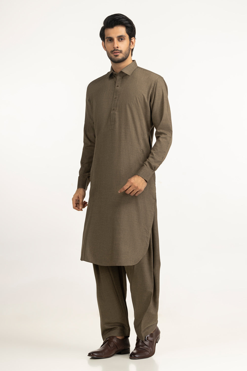 https://cdn.shopify.com/s/files/1/0706/3253/8159/files/opus-stratos-y-unstitched-fabric-washnwear-brown-fullshot-side2.jpg?v=1776153364