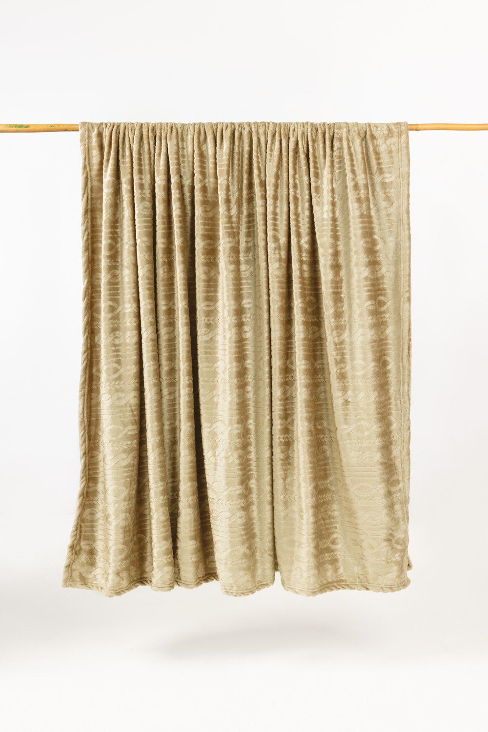 AW24-Oyester Embossed Single Ply Fleece Throw