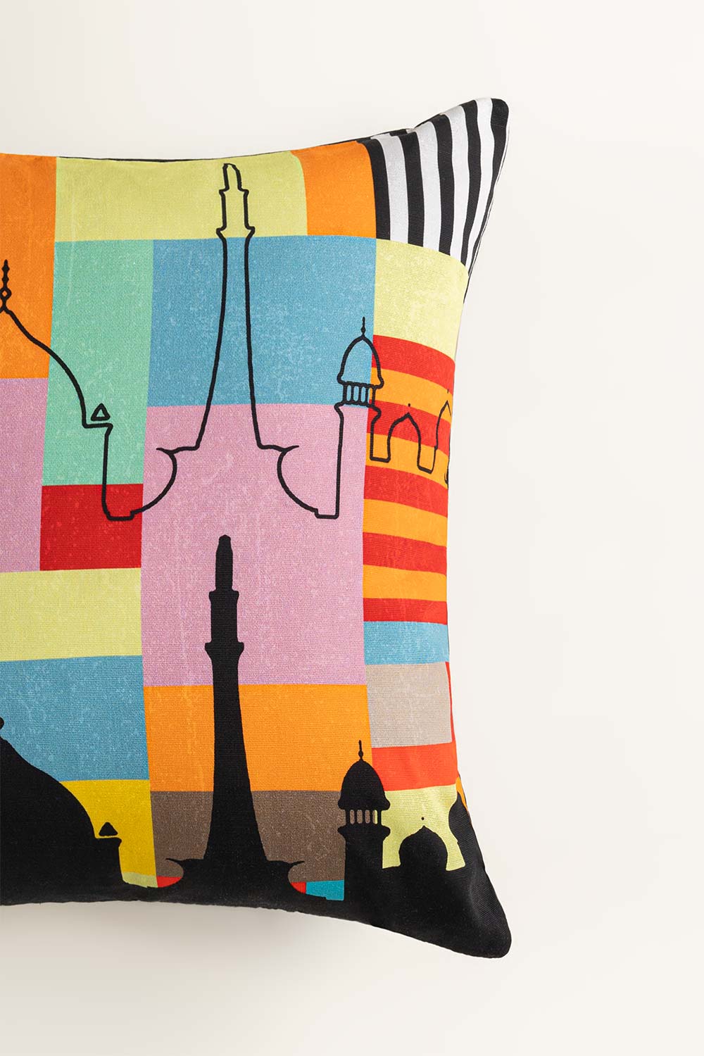 Ss24-Pak-015 Digital Cushion Cover