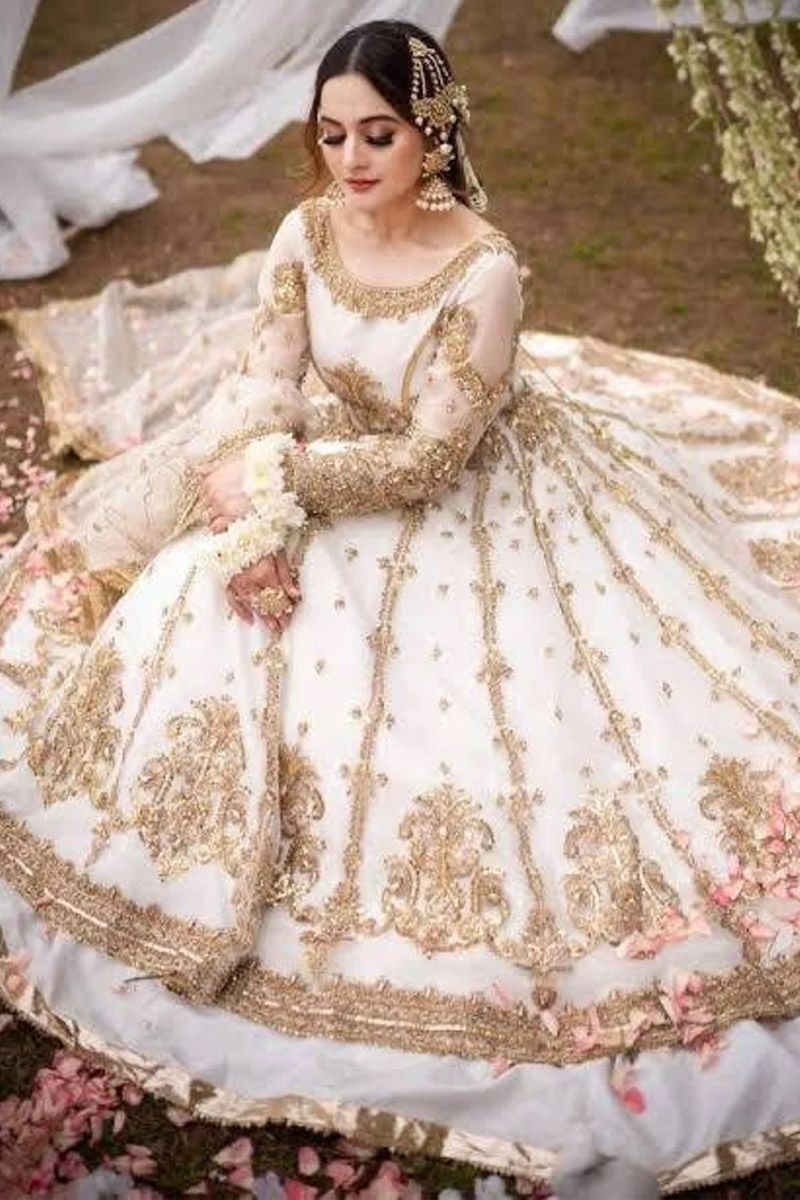 Aisha Imran – White Wedding Maxi Style