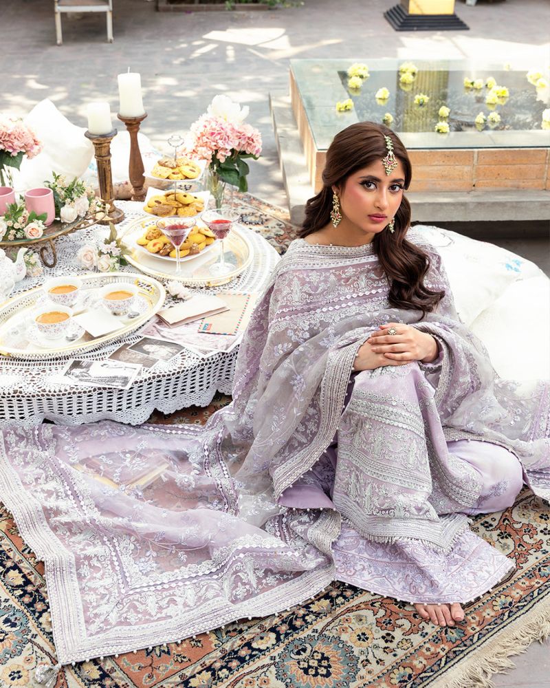Faiza Saqlain – Liyan Style