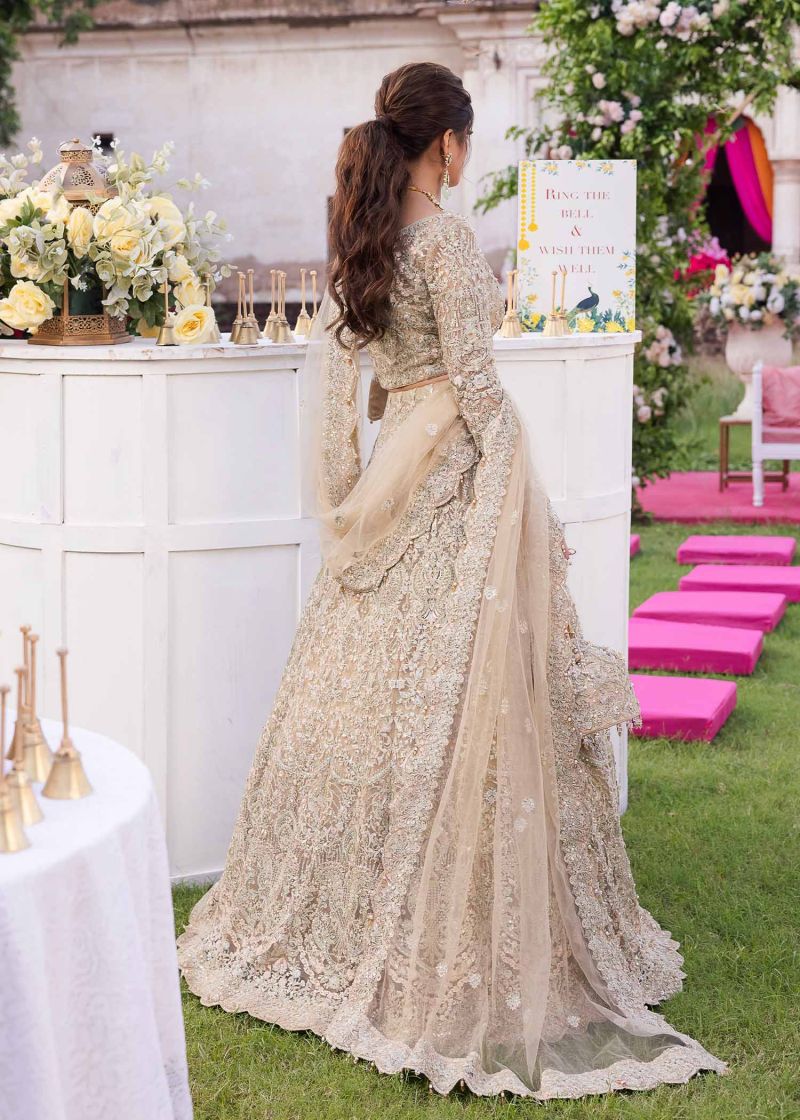 Kanwal Malik – Samira Style
