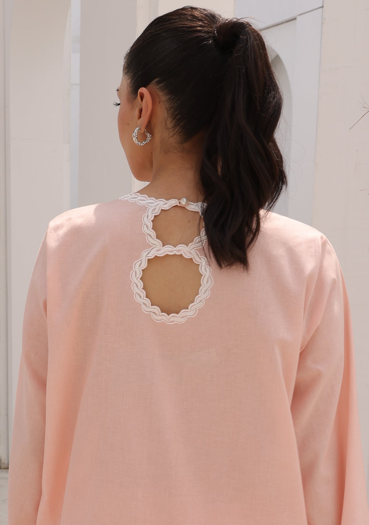 https://cdn.shopify.com/s/files/1/0676/8177/9968/products/peach4_835a8174-c521-496b-bfb9-5c1ee83f18f4.jpg?v=1708639079