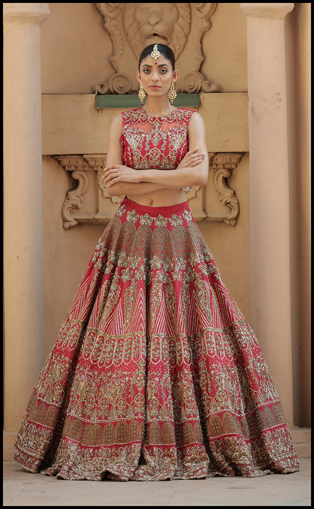 https://cdn.shopify.com/s/files/1/0560/5431/7229/products/pink-bridal-formals-930837.jpg?v=1664394672
