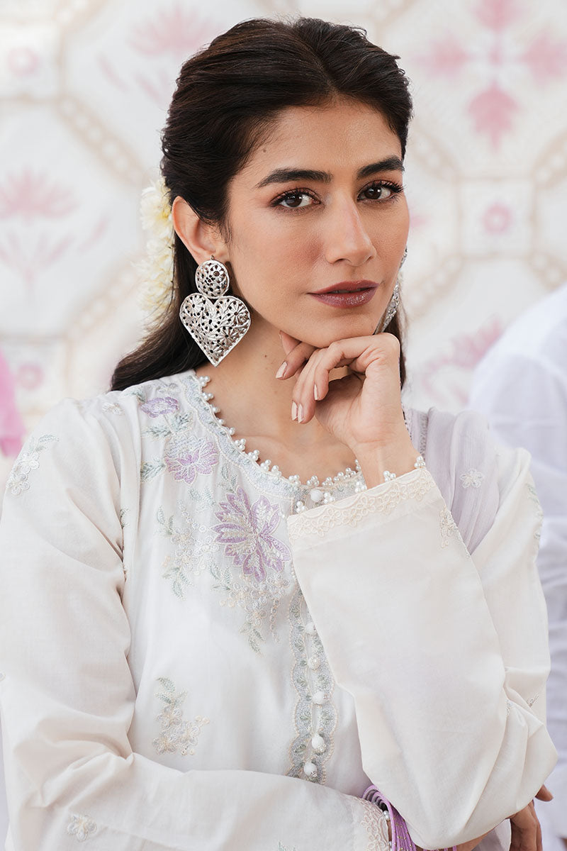 Ivory Whisper-3 Pc Embroidered Lawn Suit