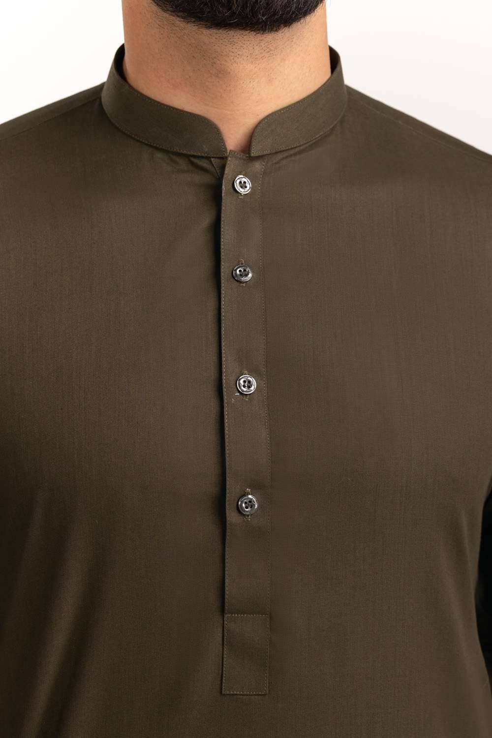 https://cdn.shopify.com/s/files/1/0706/3253/8159/files/porsche_classic_unstitched_fabric_cotton-mehndi_5.jpg?v=1758383402
