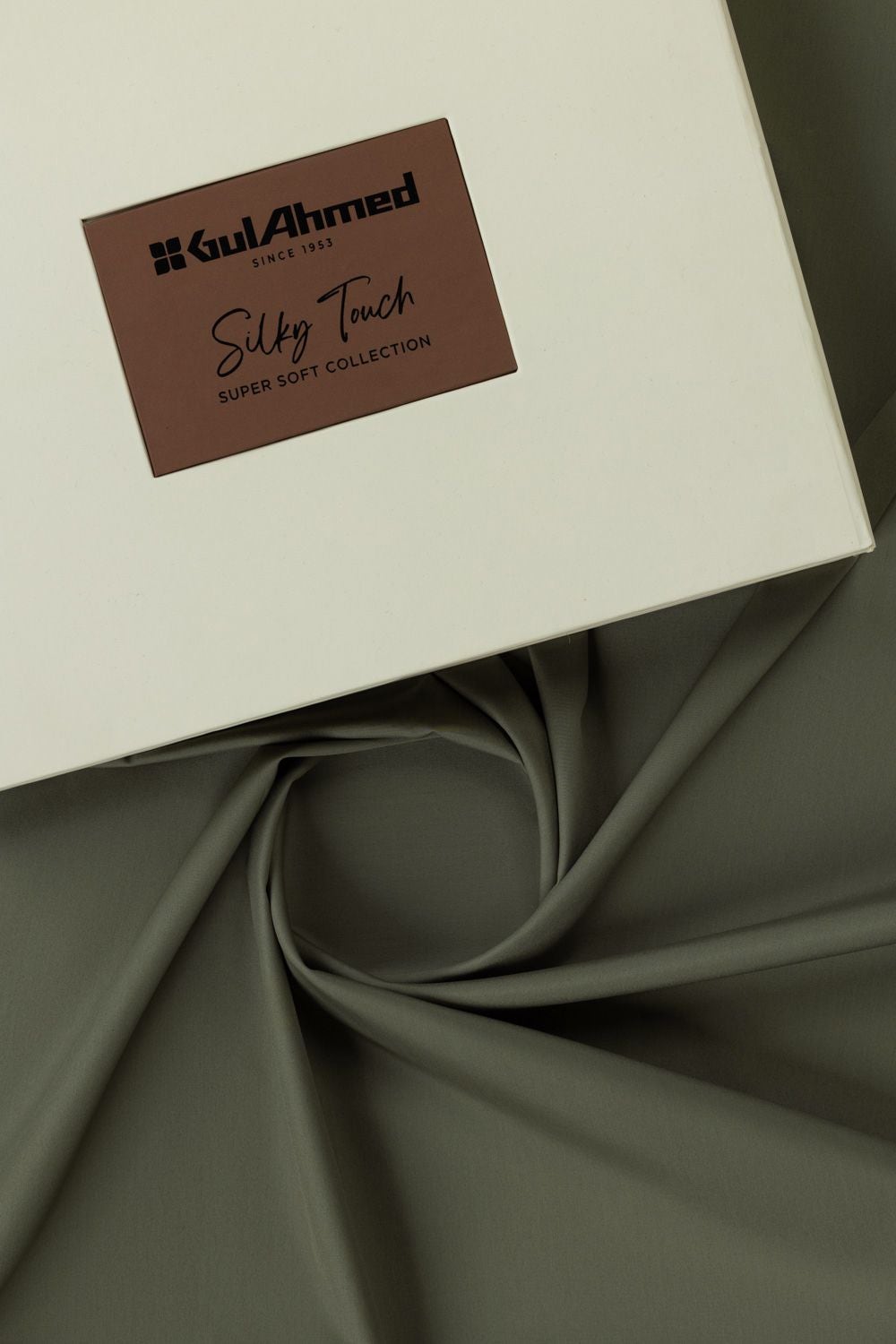 Prince Luxury Plus Unstitched Fabric Cotton With Gift Box