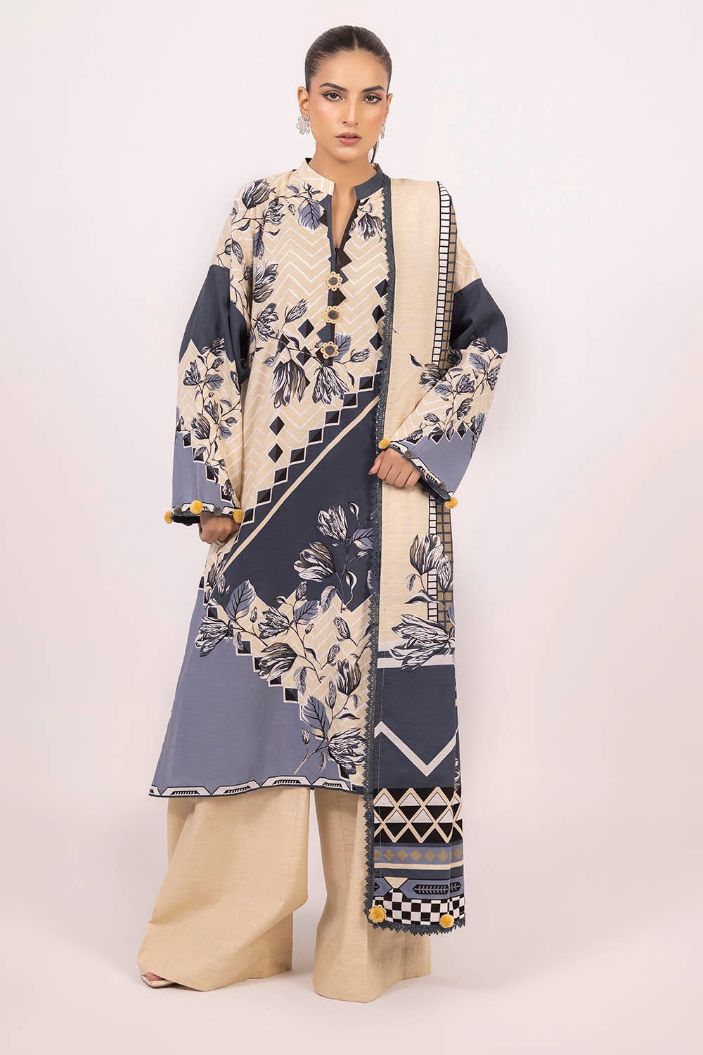 3 Piece Unstitched Printed Khaddar Suit