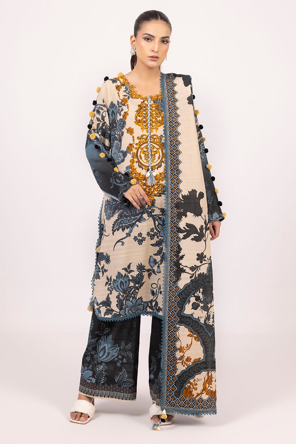 3 Piece Unstitched Printed Khaddar Suit