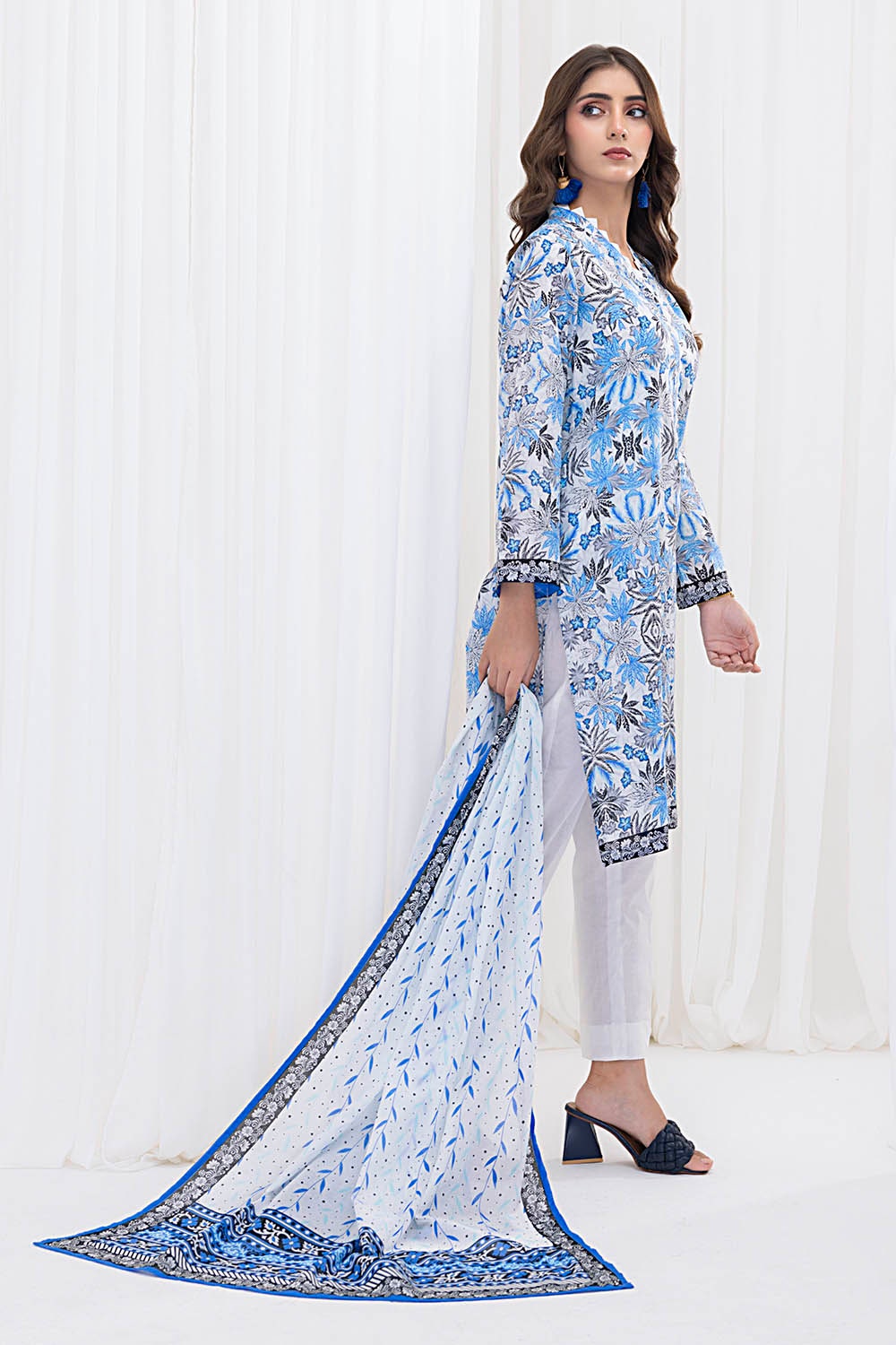 3 Piece Unstitched Printed Lawn Suit
