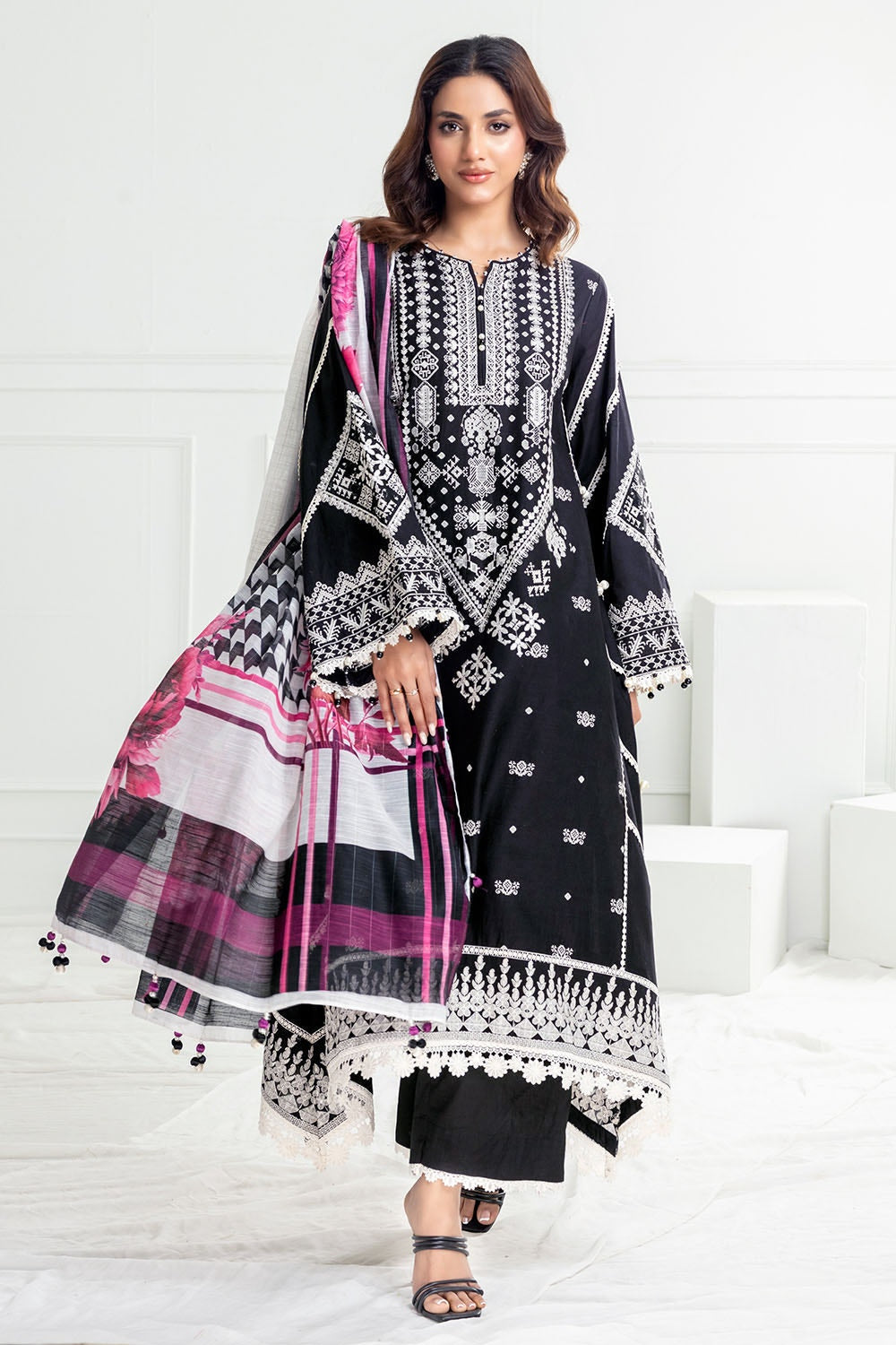 3 Piece Unstitched Lacquer Embroidered Lawn Suit with Zari Paper Cotton Dupatta